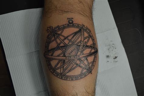 Discover the Mind-Bending Artistry of Gyroscope Tattoos